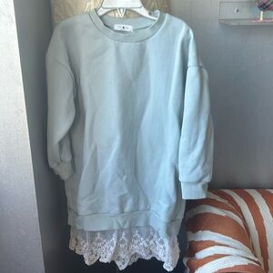 Petite Hailey | Sweatshirt Dress with a Lace Hem